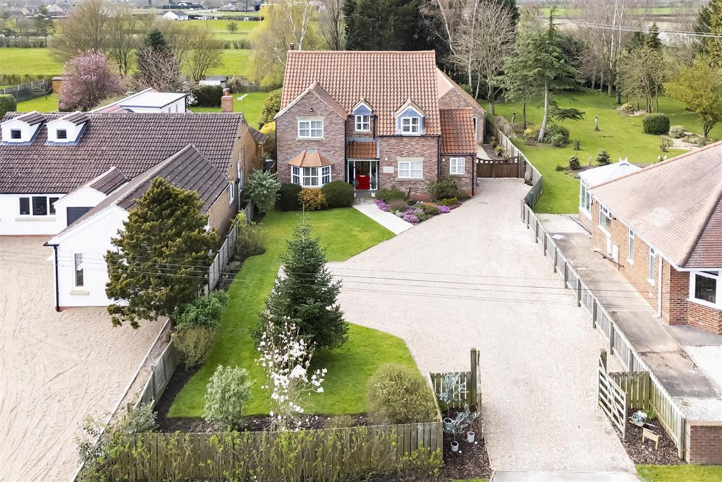 Property photo 1 of 36 003 - Chestnut Lodge.Jpg