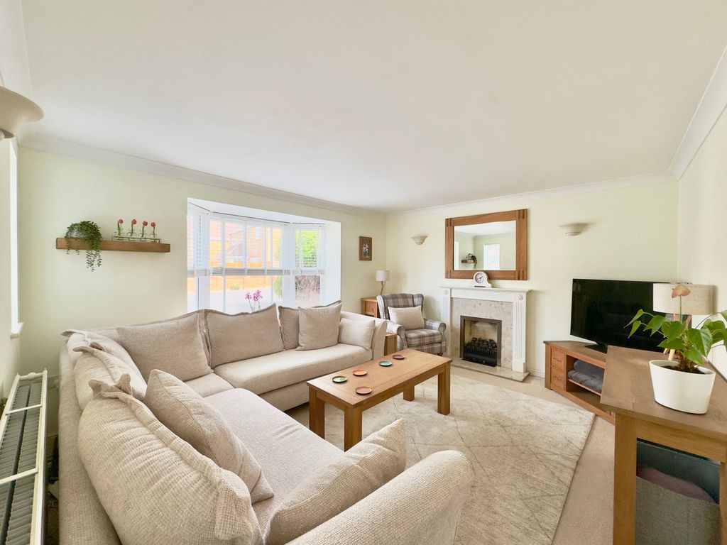 Property photo 2 of 22