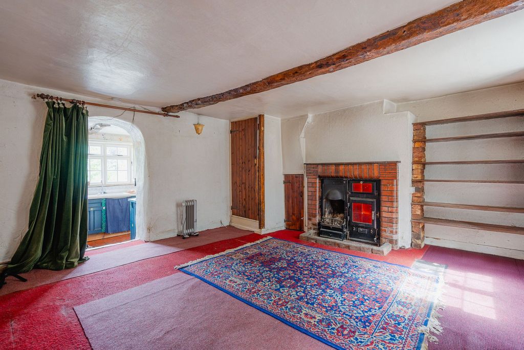 Property photo 2 of 19