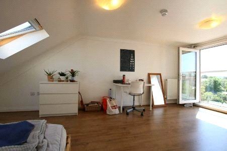Property photo 3 of 12 Internal View