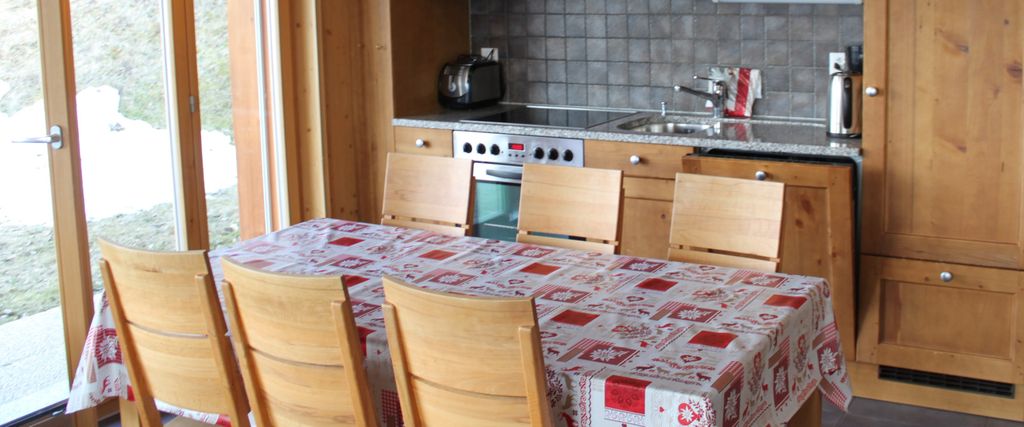Property photo 3 of 26