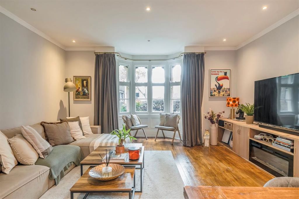 Property photo 2 of 12