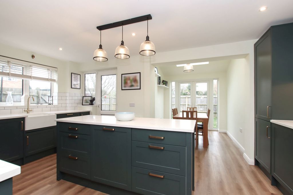 Property photo 2 of 16 Photo 12