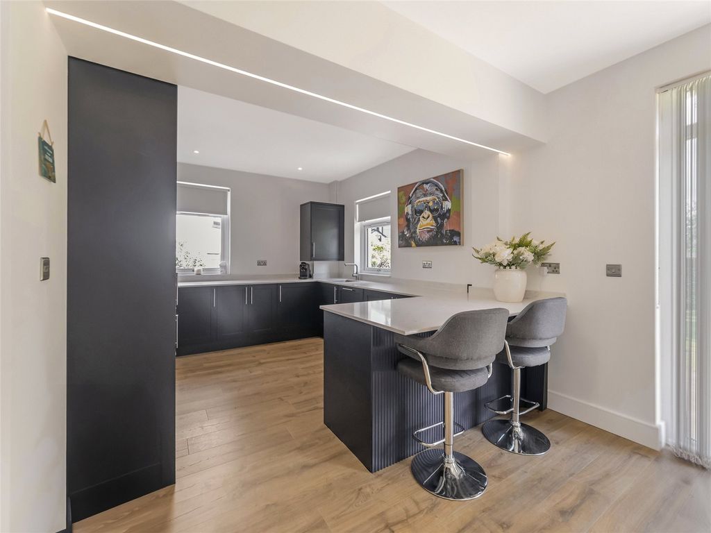 Property photo 3 of 16 Picture No. 08