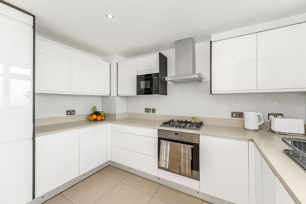 Property photo 2 of 31 Photo 29