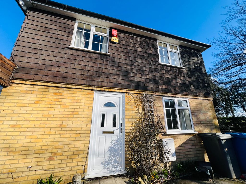 Property photo 2 of 21 Exterior