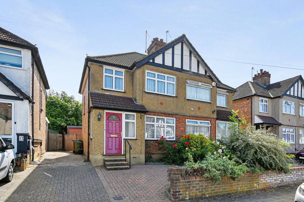 Property photo 1 of 12 5