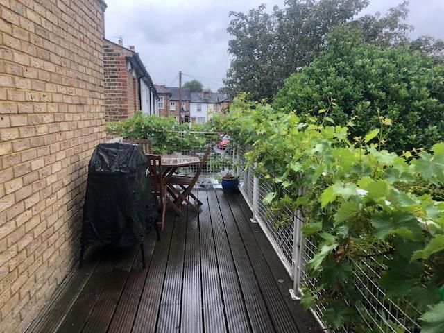 Property photo 3 of 10 Balcony