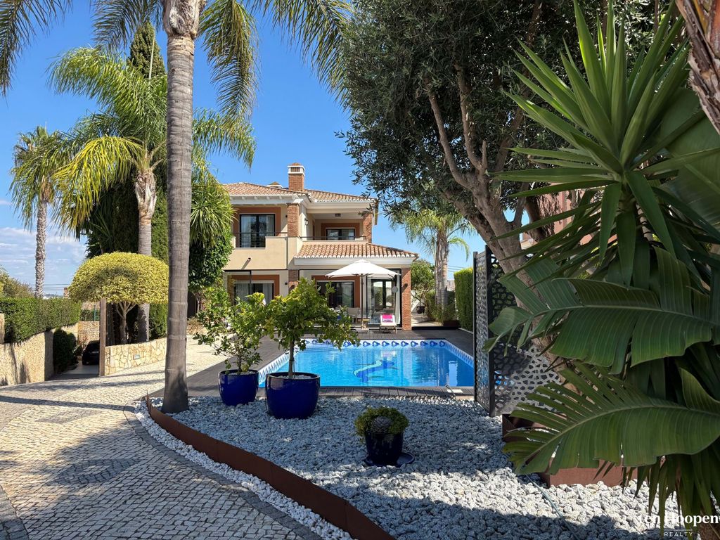 Property photo 1 of 30