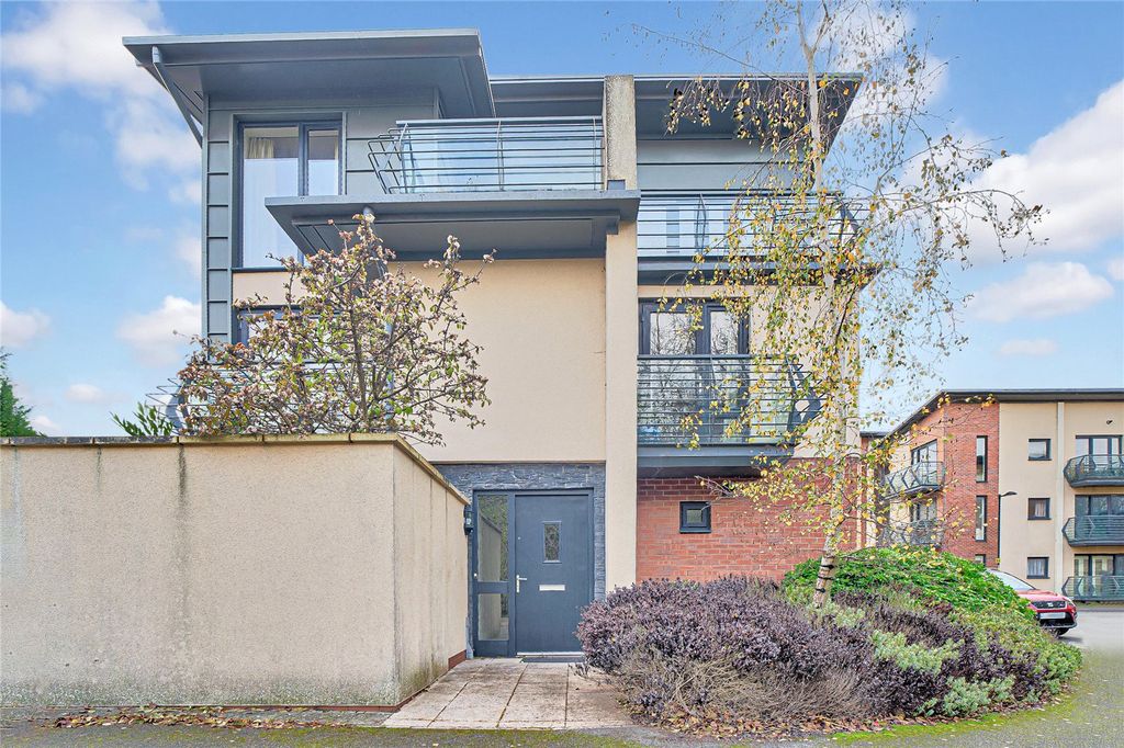 Property photo 1 of 20 Picture No. 01