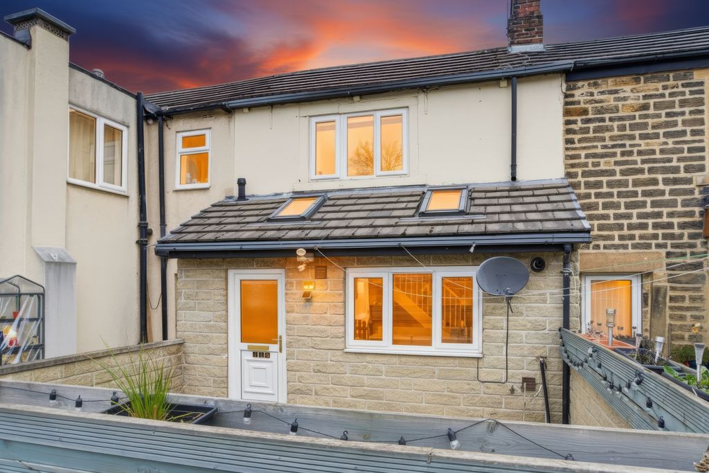 Property photo 1 of 20 Twilight