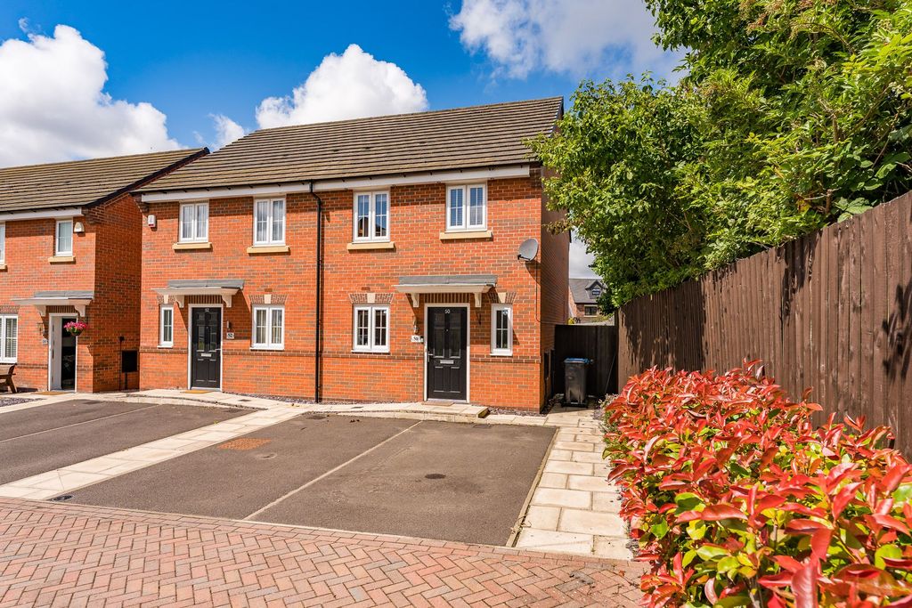 Property photo 1 of 21