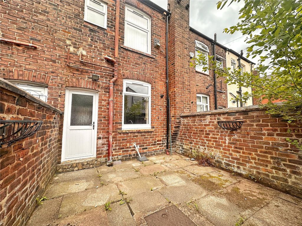 Property photo 2 of 12 Rear External