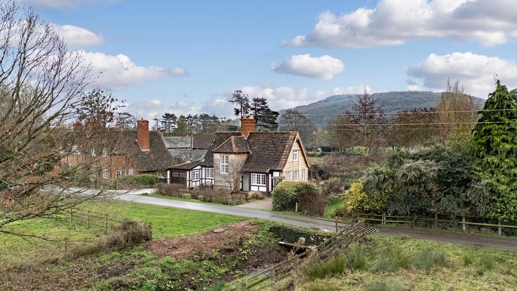 Property photo 3 of 22 Image