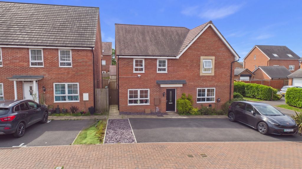 Property photo 1 of 19 5157402
