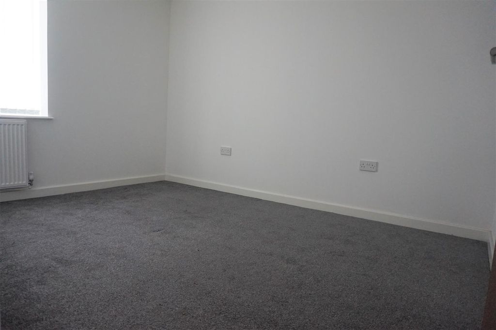Property photo 3 of 4 Dsc01395.Jpg