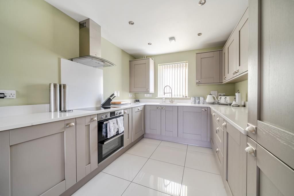 Property photo 3 of 23 Kitchen