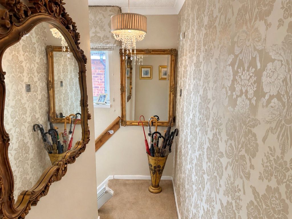 Property photo 3 of 14 Picture No. 32