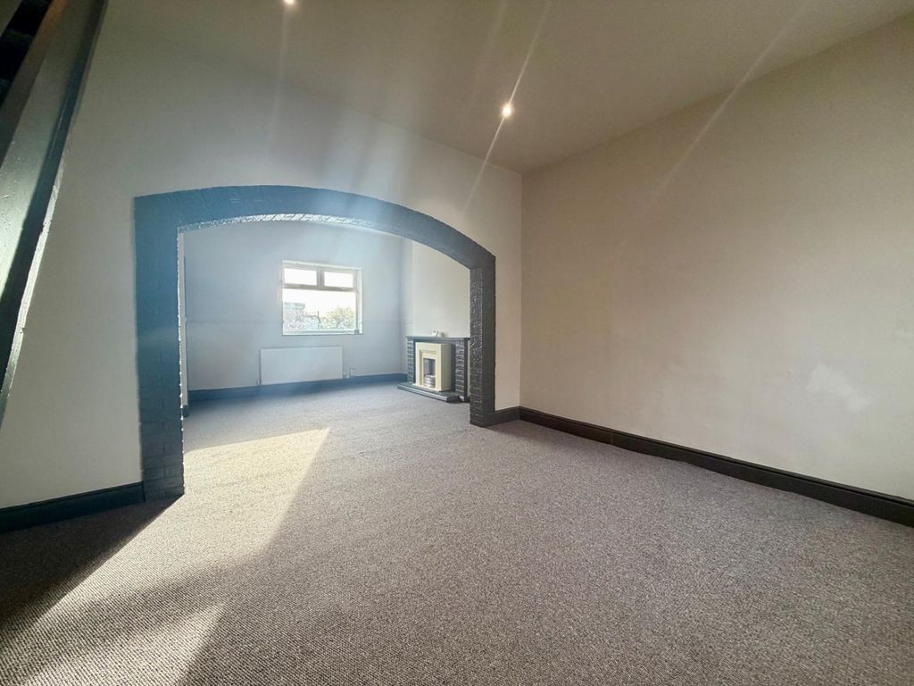 Property photo 3 of 9 Whatsapp Image 2026-09-18 At 11.36.16 (5)