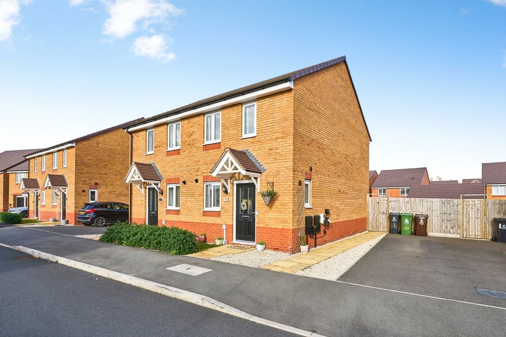 Property photo 1 of 19 Pbox-Img.Jpg