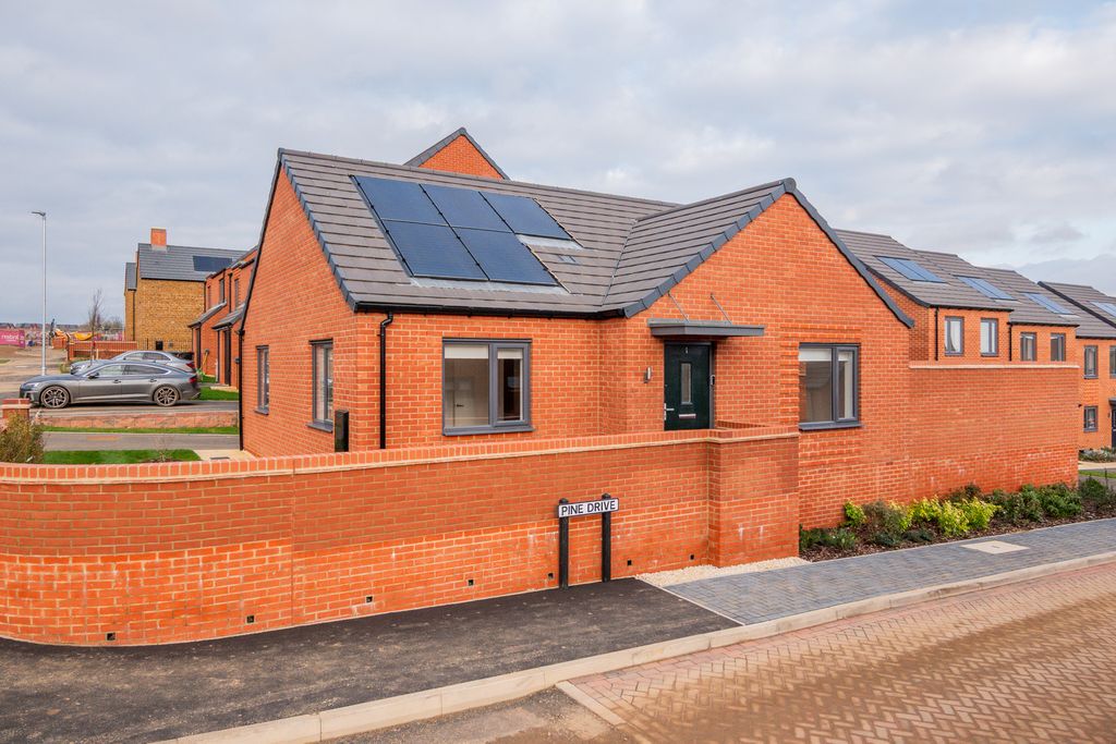 Property photo 2 of 15 Photo