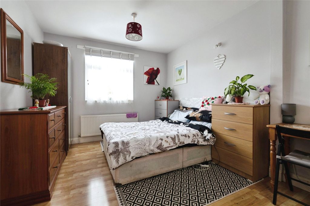 Property photo 2 of 16 Picture No. 02