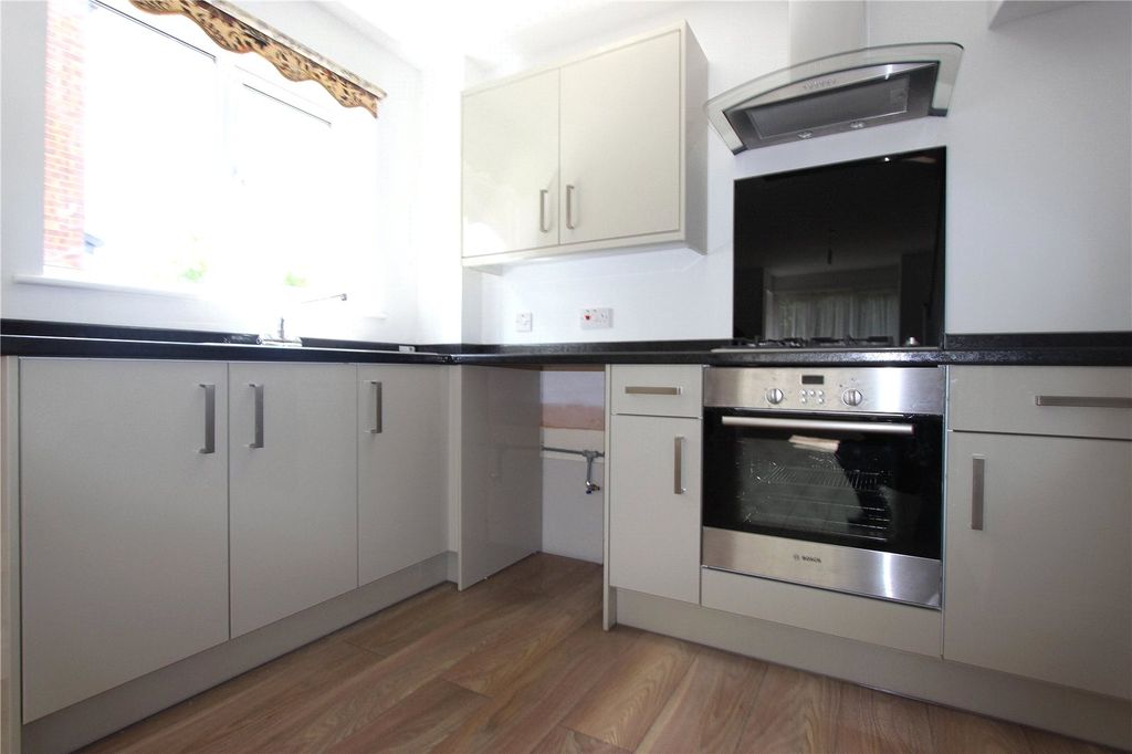 Property photo 2 of 9 Picture No. 03