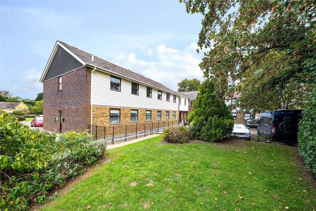 Property photo 1 of 18 Picture No. 16