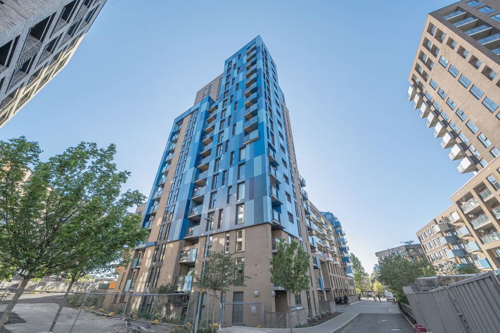 Property photo 1 of 20 1449873-20-69Ea53...