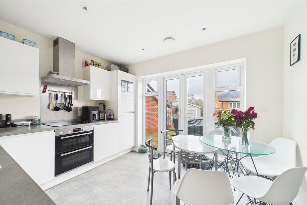 Property photo 3 of 7 Picture No. 09