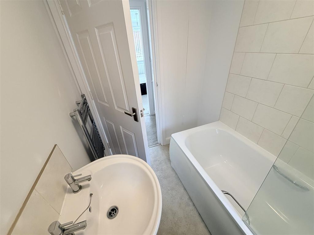 Additional image 14 of 2 bed flat to rentBowline House, Harbour Walk, Hartlepool TS24