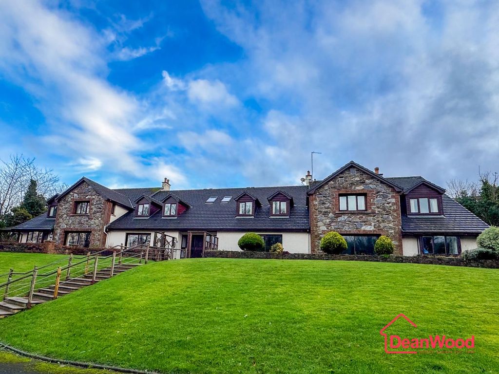 Property photo 2 of 19 Untitled-290.Jpg