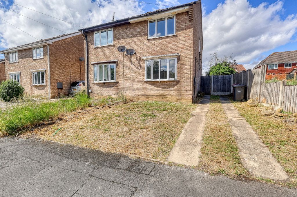 Property photo 1 of 8 Frontal