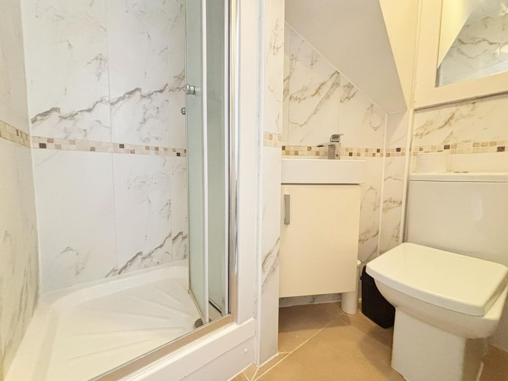 Property photo 2 of 6 Photo 5