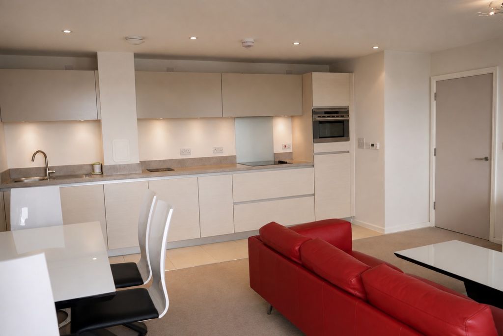 Property photo 3 of 10 1005714