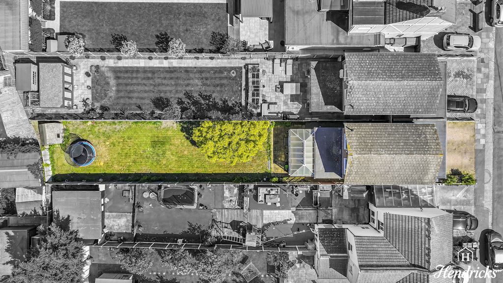 Property photo 3 of 30