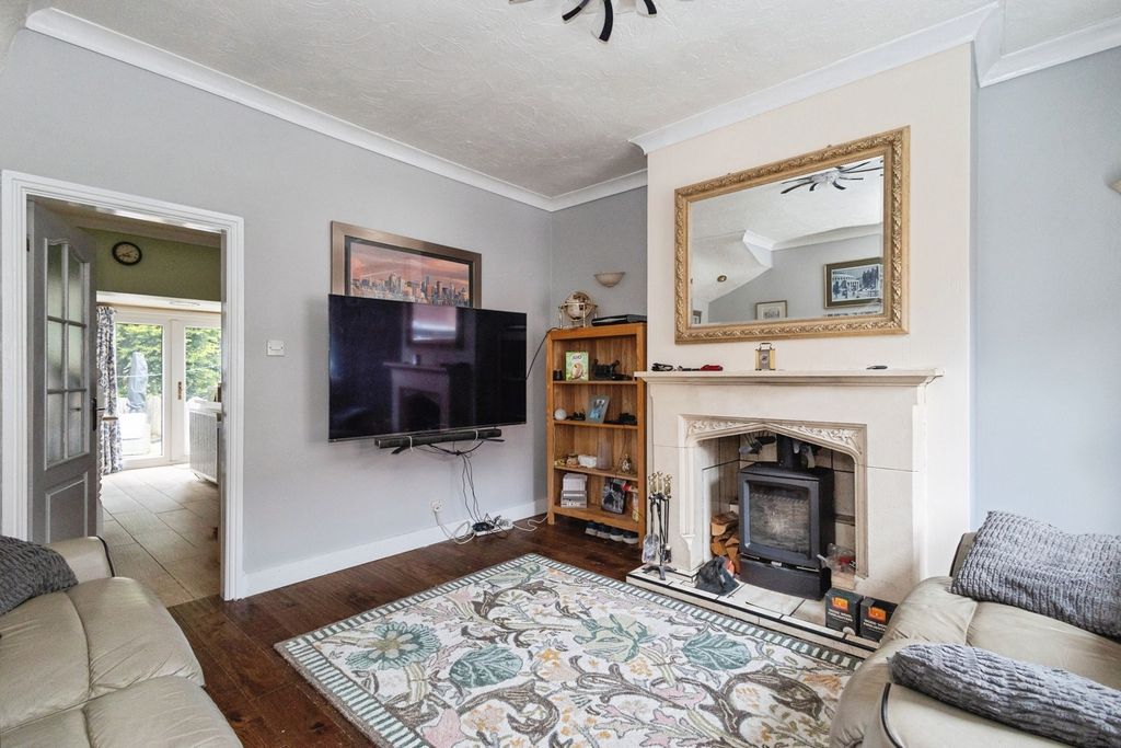 Property photo 3 of 20 Pbox-Img.Jpg