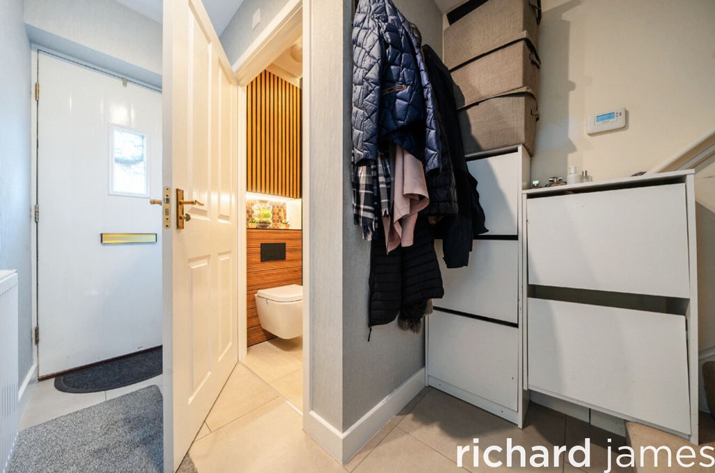 Property photo 3 of 14 d8E46c5987De4505993989447F757Cdc