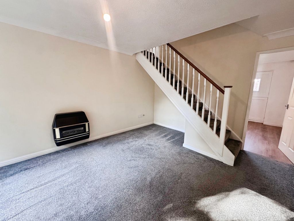 Property photo 2 of 16 3c22B4E9--4Bd7-A363-C42Caa97D1F1-39775-000006DC40D