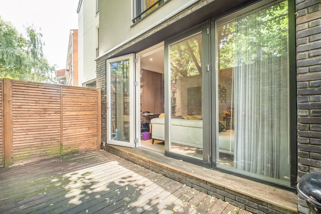 Property photo 3 of 11