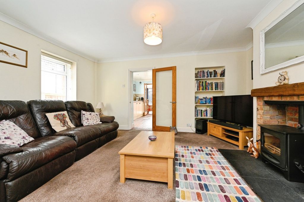 Property photo 2 of 20 Pbox-Img.Jpg