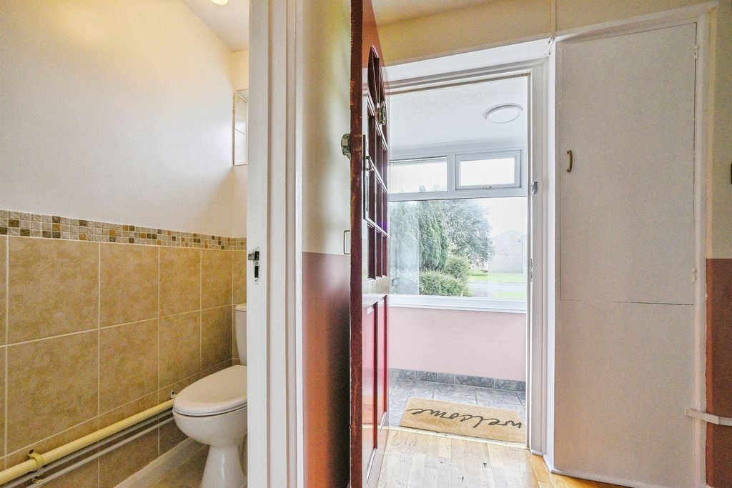 Property photo 3 of 19