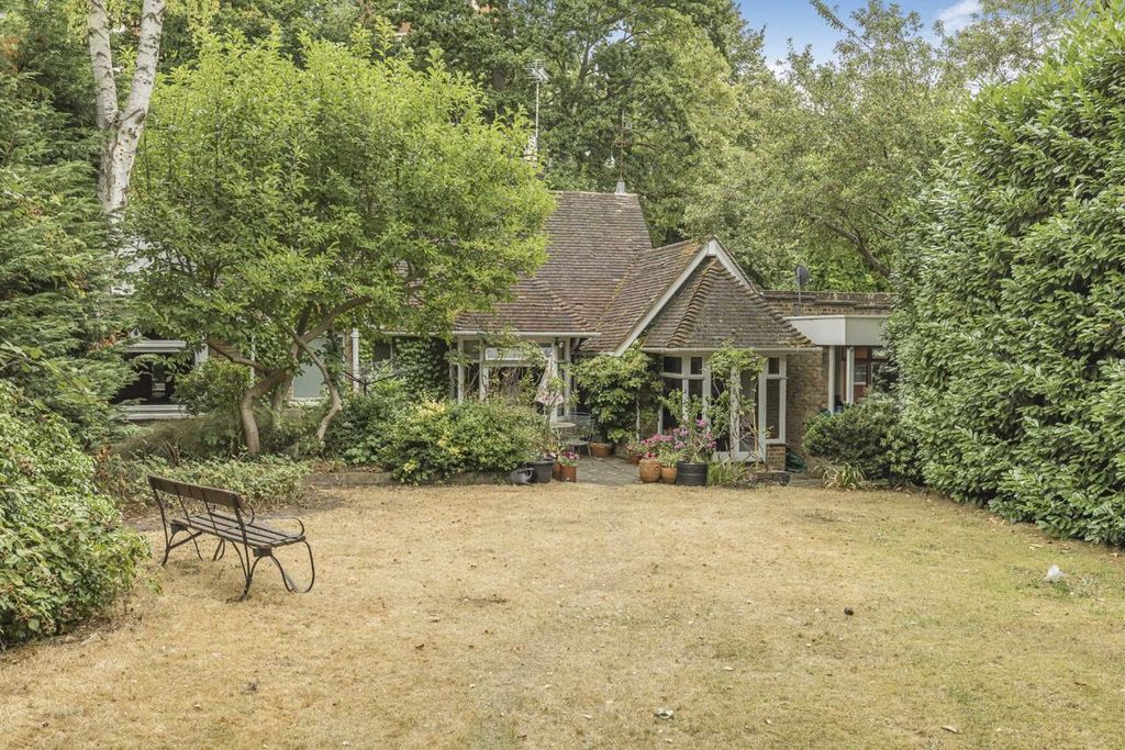 Property photo 1 of 8