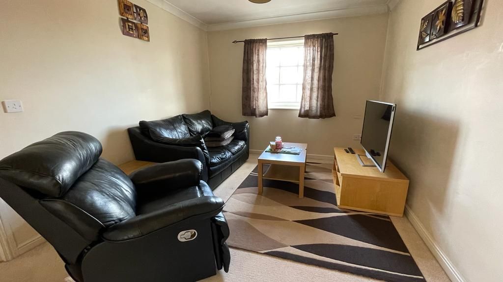 Property photo 2 of 8