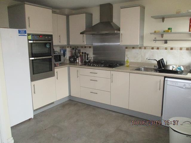 Property photo 1 of 10 (Main)