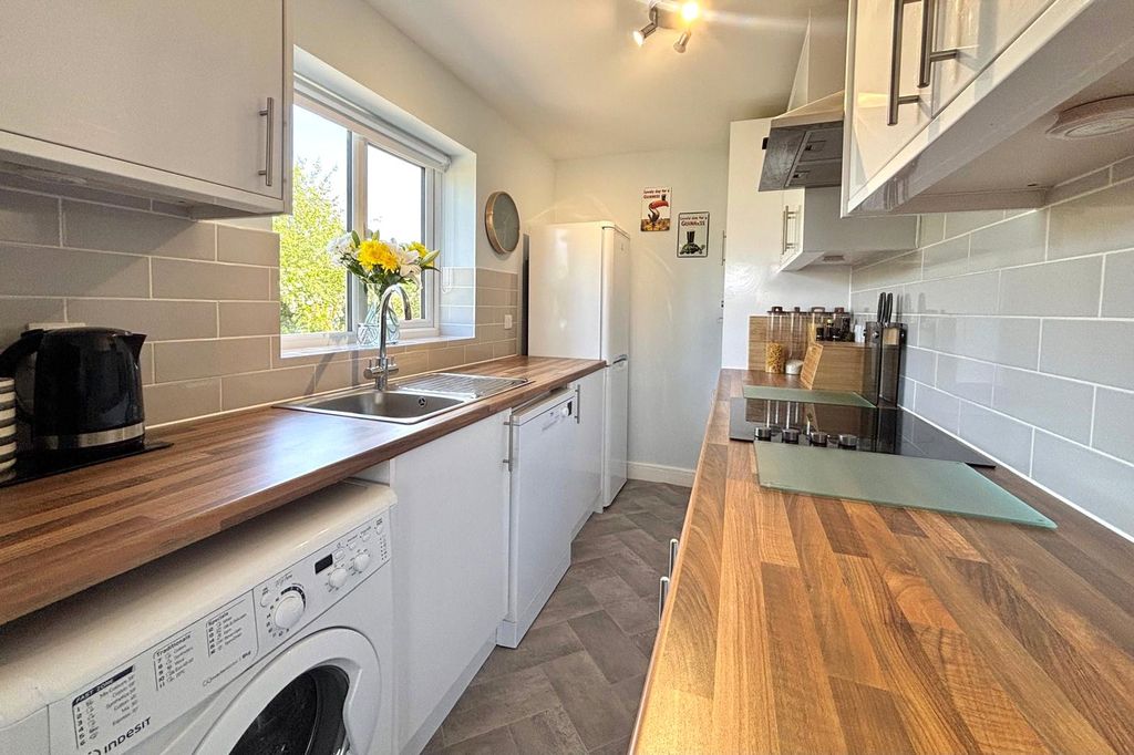 Property photo 2 of 11 Picture No. 04