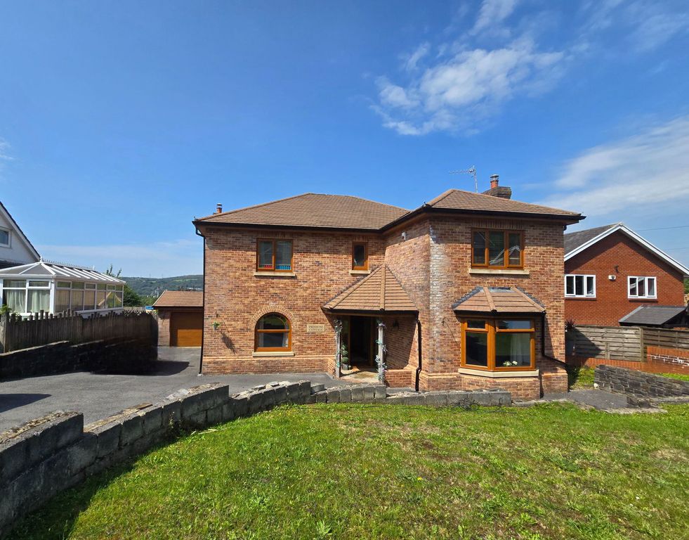 Property photo 1 of 22
