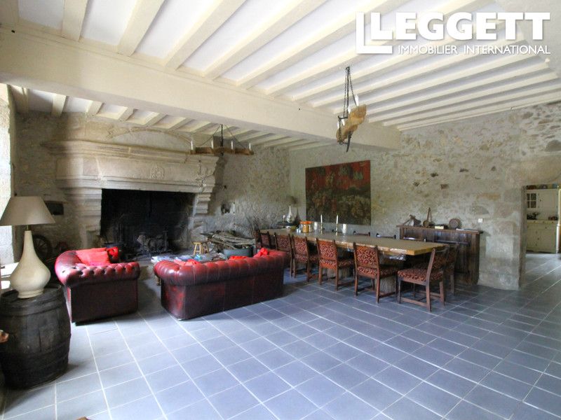 Property photo 2 of 10