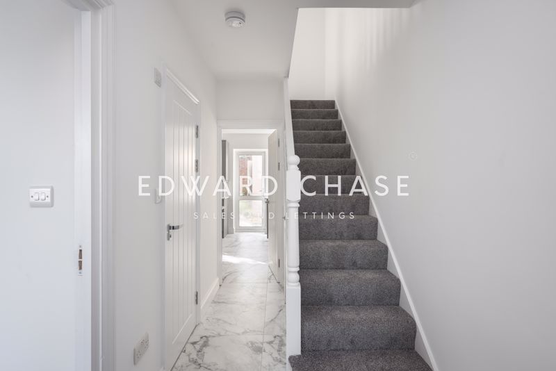 Property photo 2 of 18 Photo 15