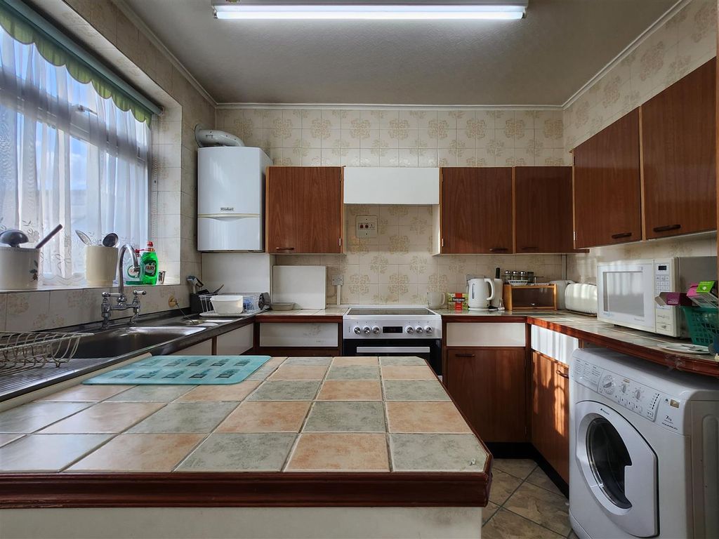 Property photo 3 of 13 K.Jpg